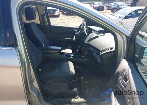 2017 Ford Escape Se z USA, uszkodzony, nr VIN 1FMCU9GD4HUE82132